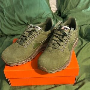 NIKE AIR MAX LD ZERO ID GREEN SIZE WOMEN'S 7 AA3174-991